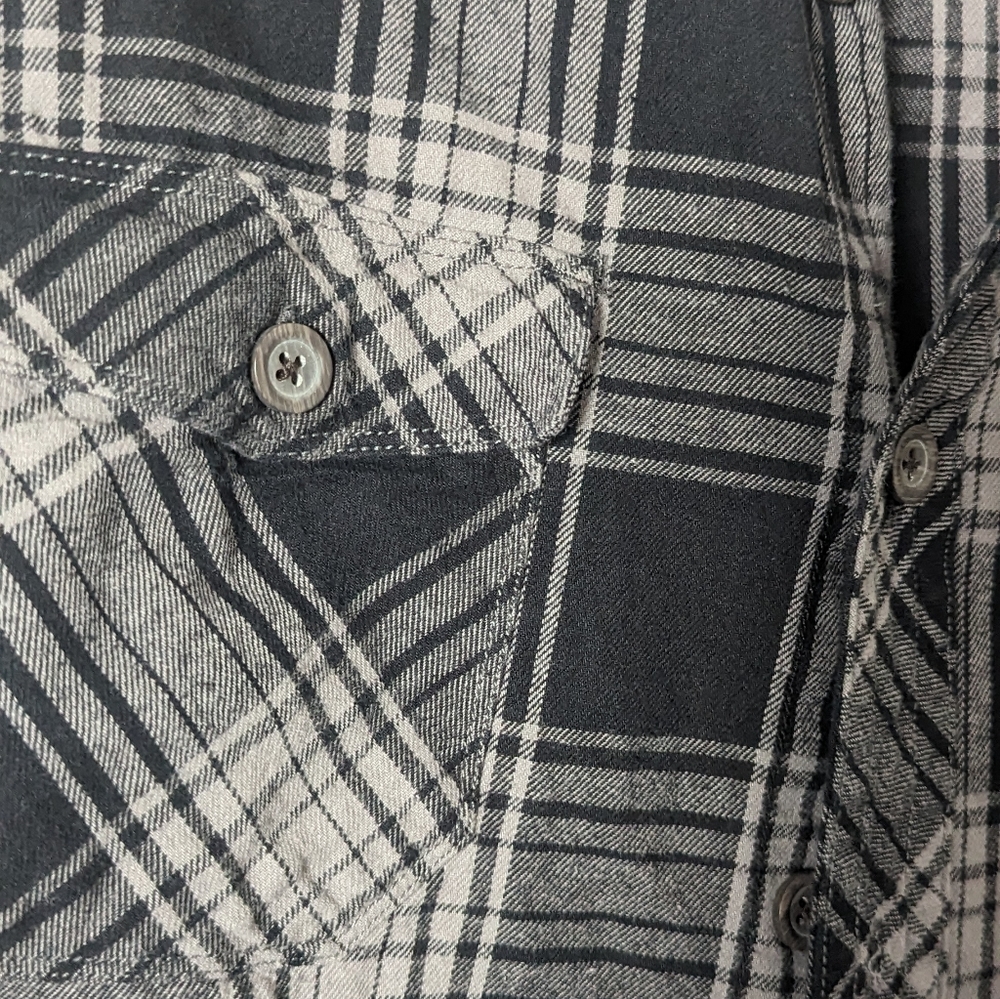 Men's Flannel - RoeBuck & Co - Picture 4 of 4